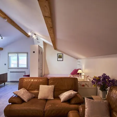 Holiday home Les Galets Chantants Saint-Hilaire-du-Rosier